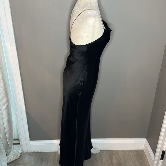 Hugo Buscati Collection maxi Silk Dress with gold chain detail size 4 - Picture 4 of 6